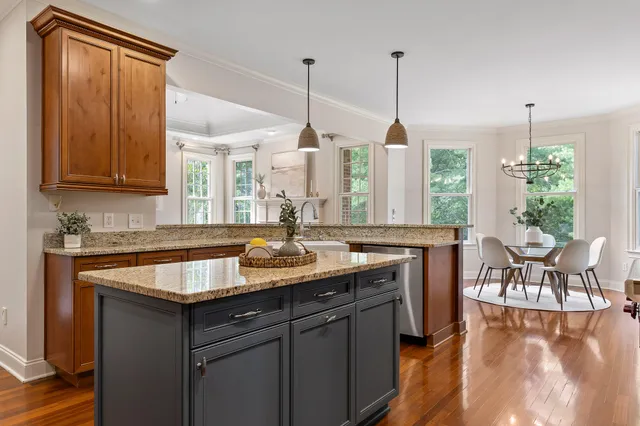 $999,000 | 9449 Windrose Circle, Ooltewah, TN 37363