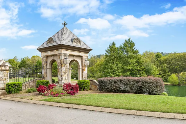 $999,000 | 9449 Windrose Circle, Ooltewah, TN 37363