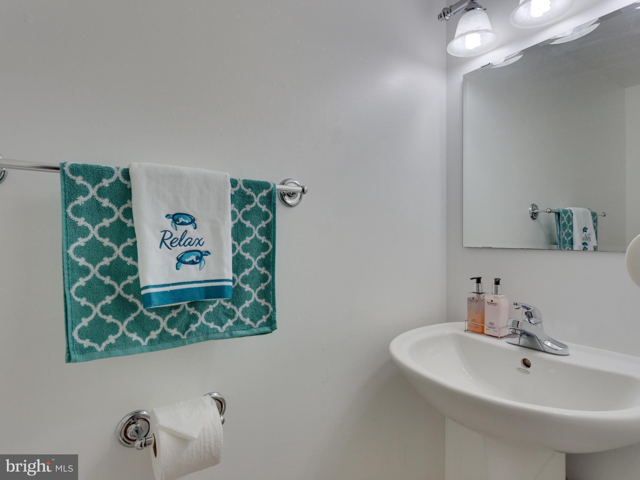7770 Brandeis Way Springfield, VA 22153 - Photo 12 of 30 Main Level Half Bath
