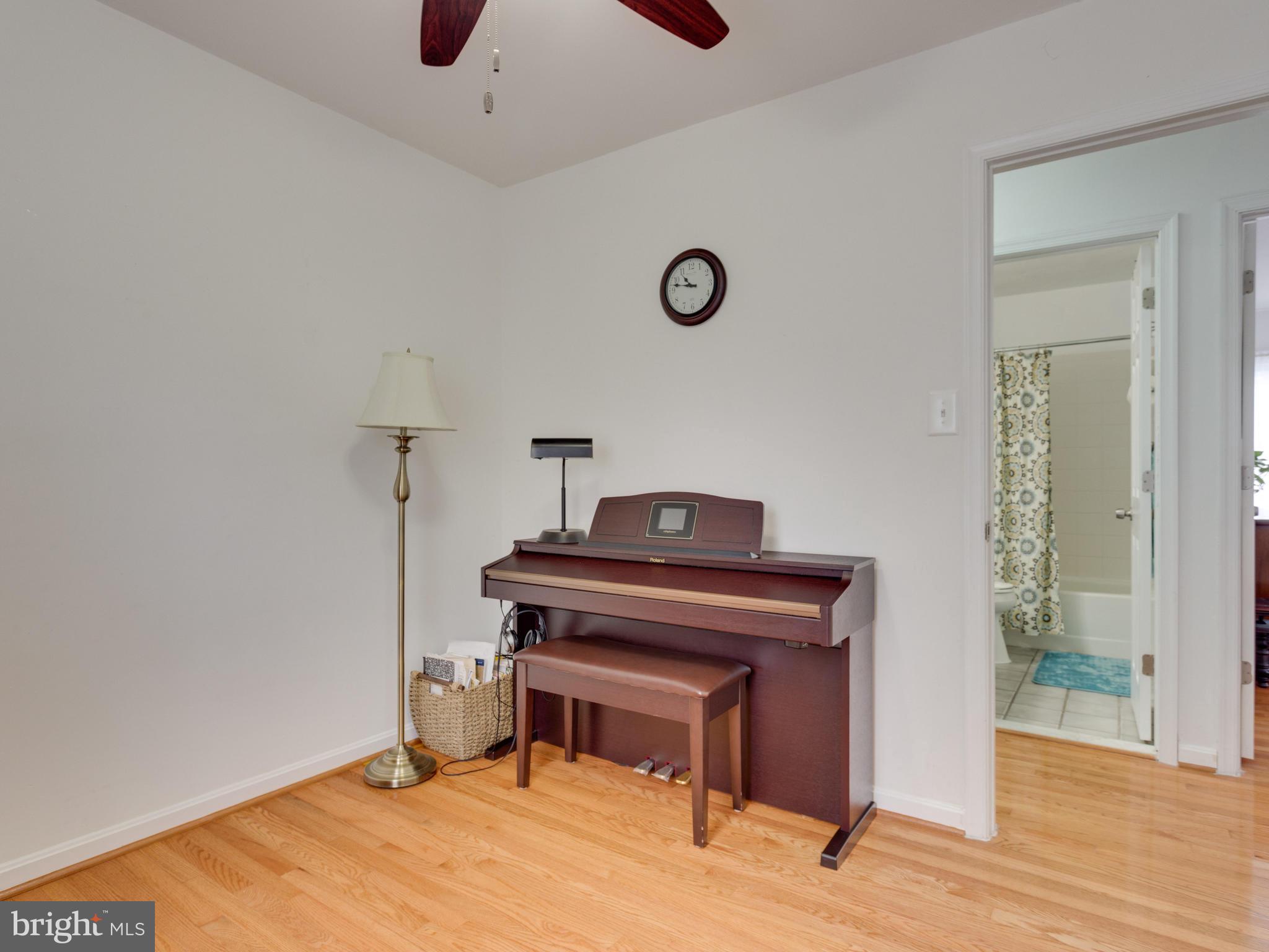 7770 Brandeis Way Springfield, VA 22153 - Photo 17 of 30 3rd Bedroom