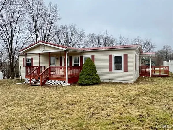$72,000 | 355 Bainbridge Street, Barry, IL 62312