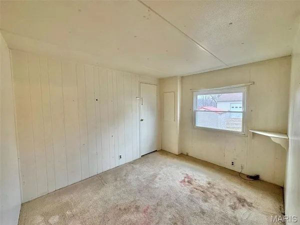 $72,000 | 355 Bainbridge Street, Barry, IL 62312
