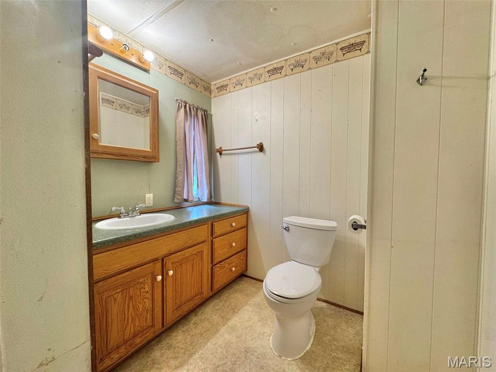 355 Bainbridge Street Barry, IL 62312 - Photo 10 of 14