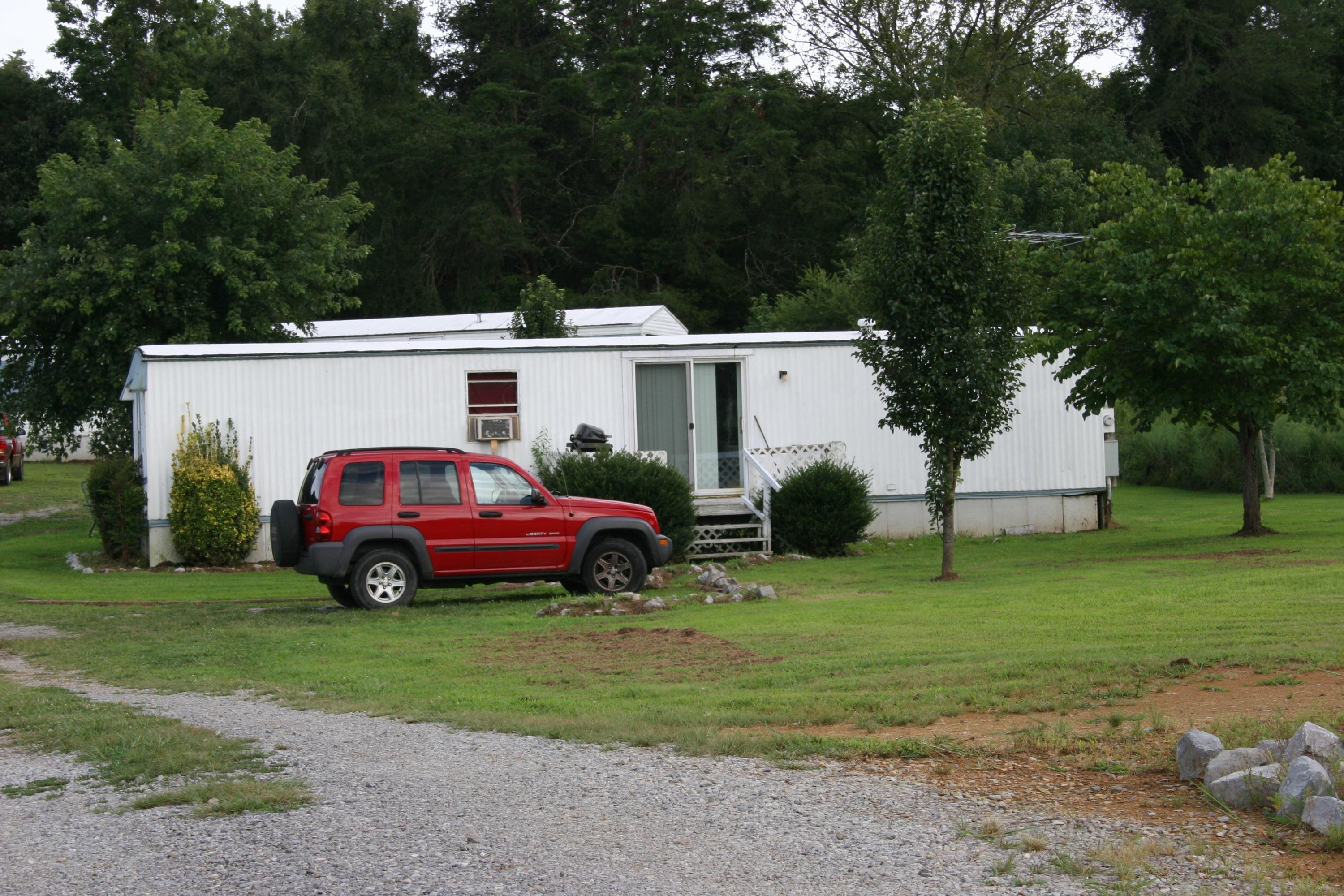 610 Old Slag Road Vonore, TN 37885 - Photo 3 of 6 608 Old Slag Rd.
