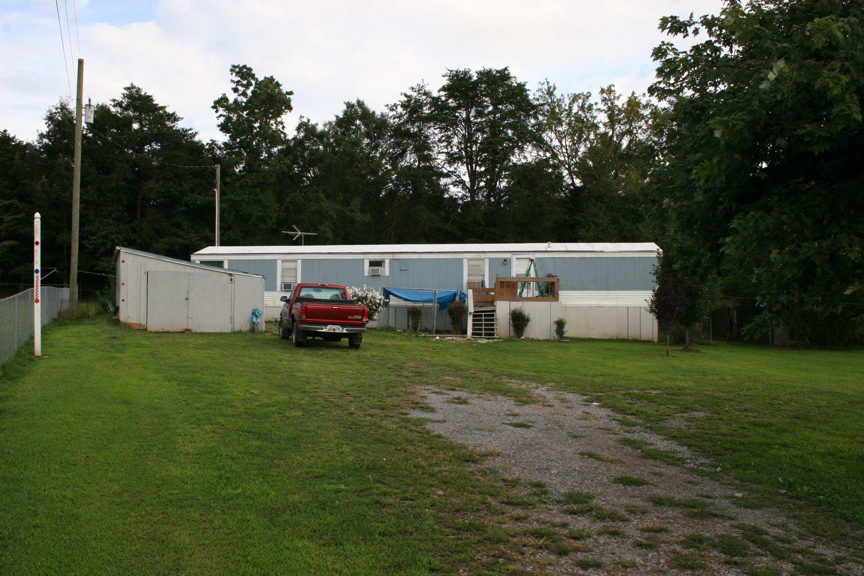 610 Old Slag Road Vonore, TN 37885 - Photo 4 of 6 610 Old Slag Rd.