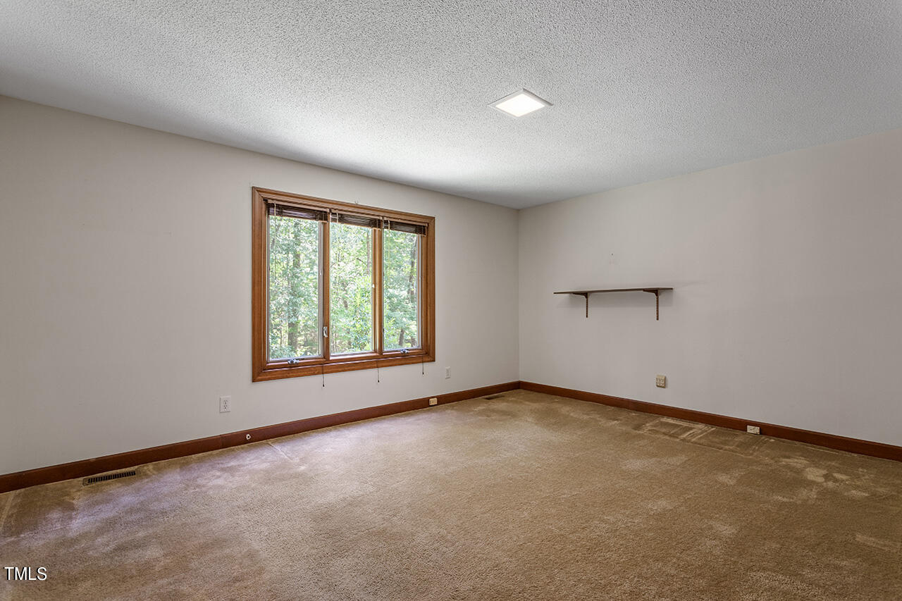 8845 Woodyhill Road Raleigh, NC 27613 - Photo 22 of 34 8845 Woodyhill Road_25