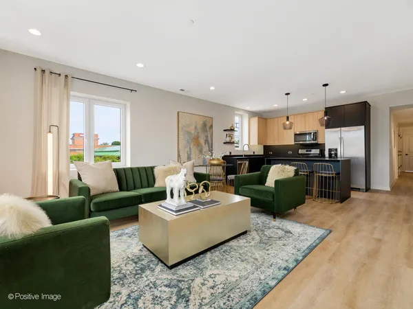 $2,650 | 6035 West North Avenue, Unit 3W, Oak Park, IL 60302