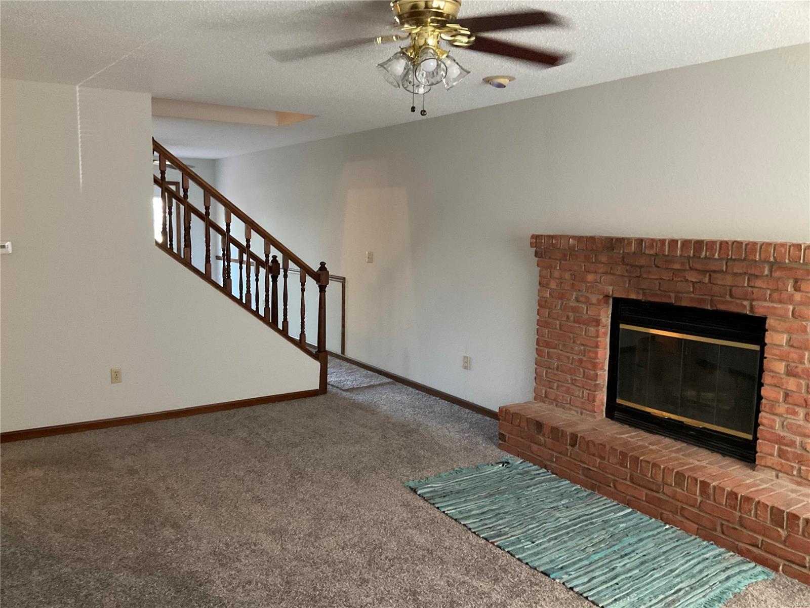 4 Impala Court Belleville, IL 62221 - Photo 2 of 22