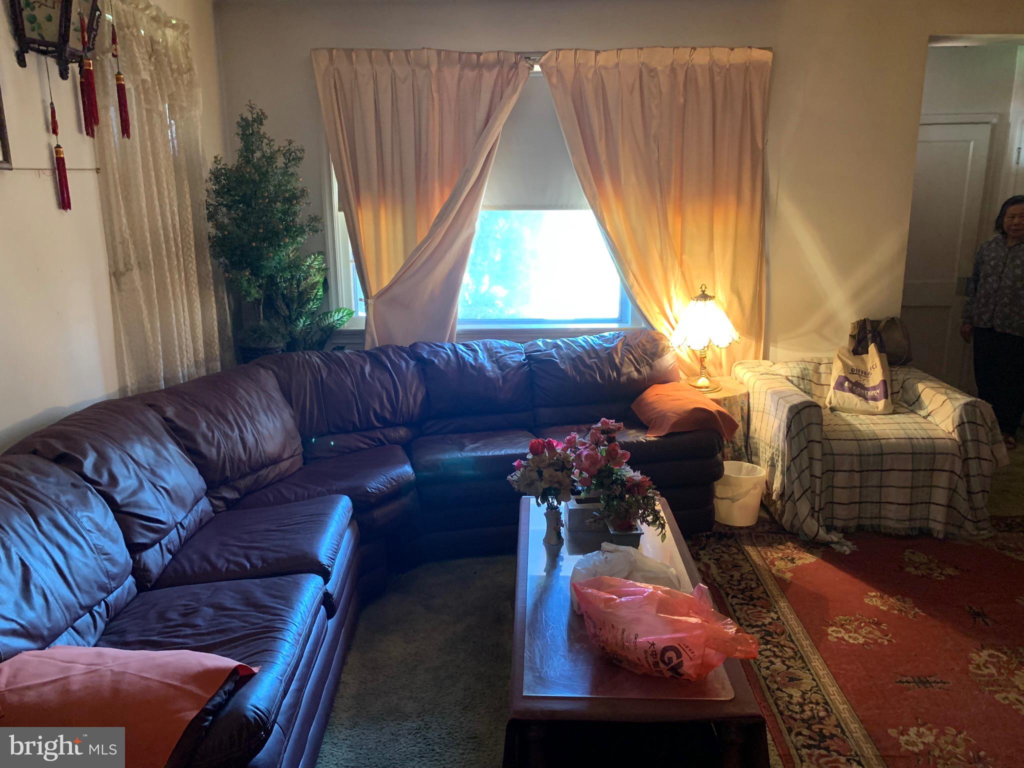 4012 Labyrinth Road Baltimore, MD 21215 - Photo 2 of 17