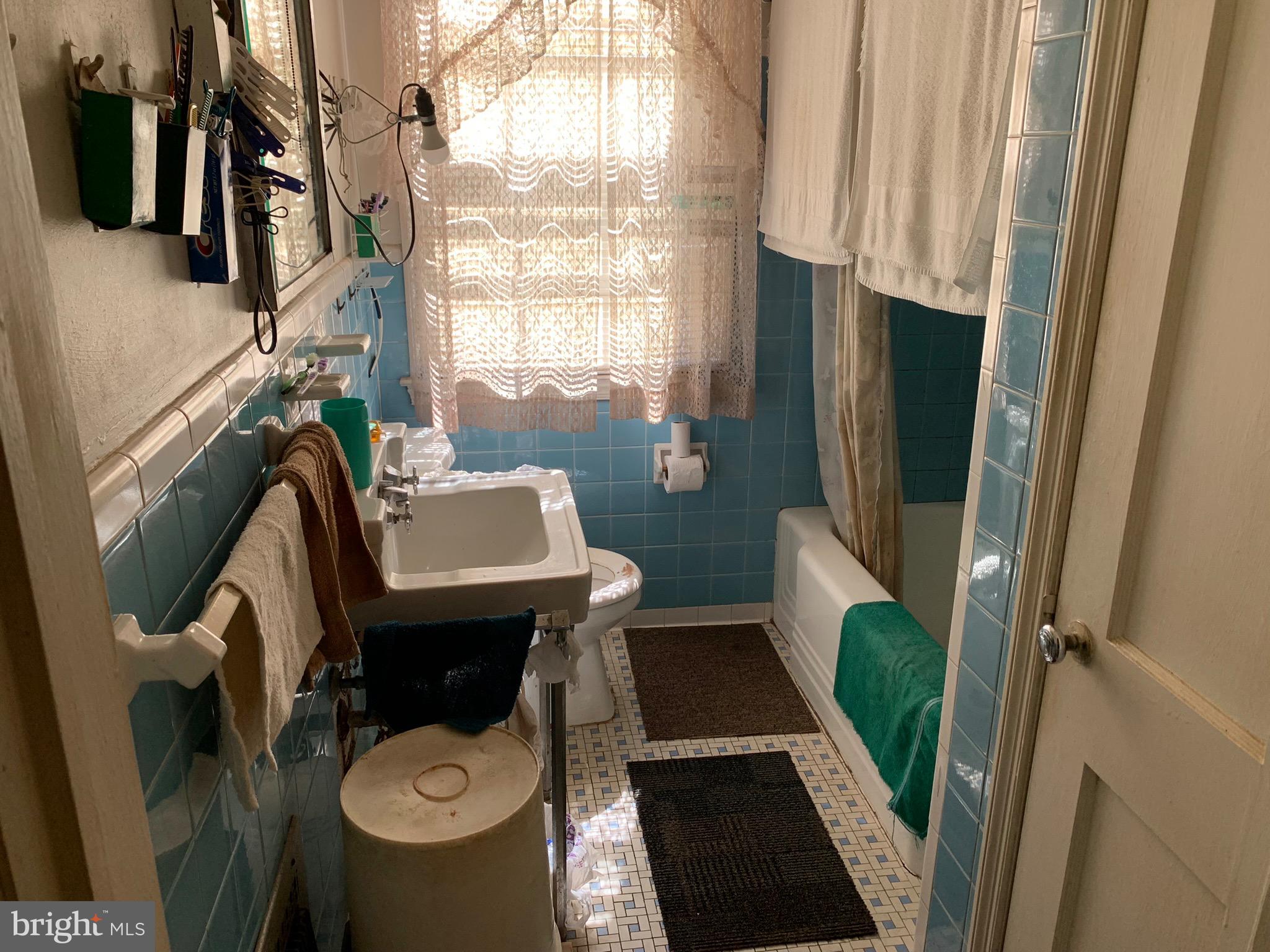 4012 Labyrinth Road Baltimore, MD 21215 - Photo 10 of 17