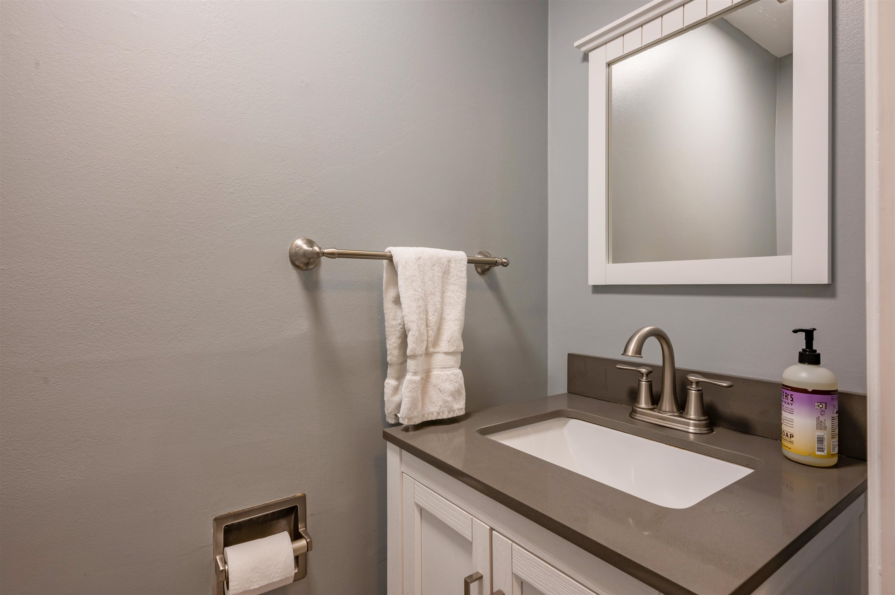 8 Veterans Road, Unit 8 Amherst, NH 03031 - Photo 16 of 46