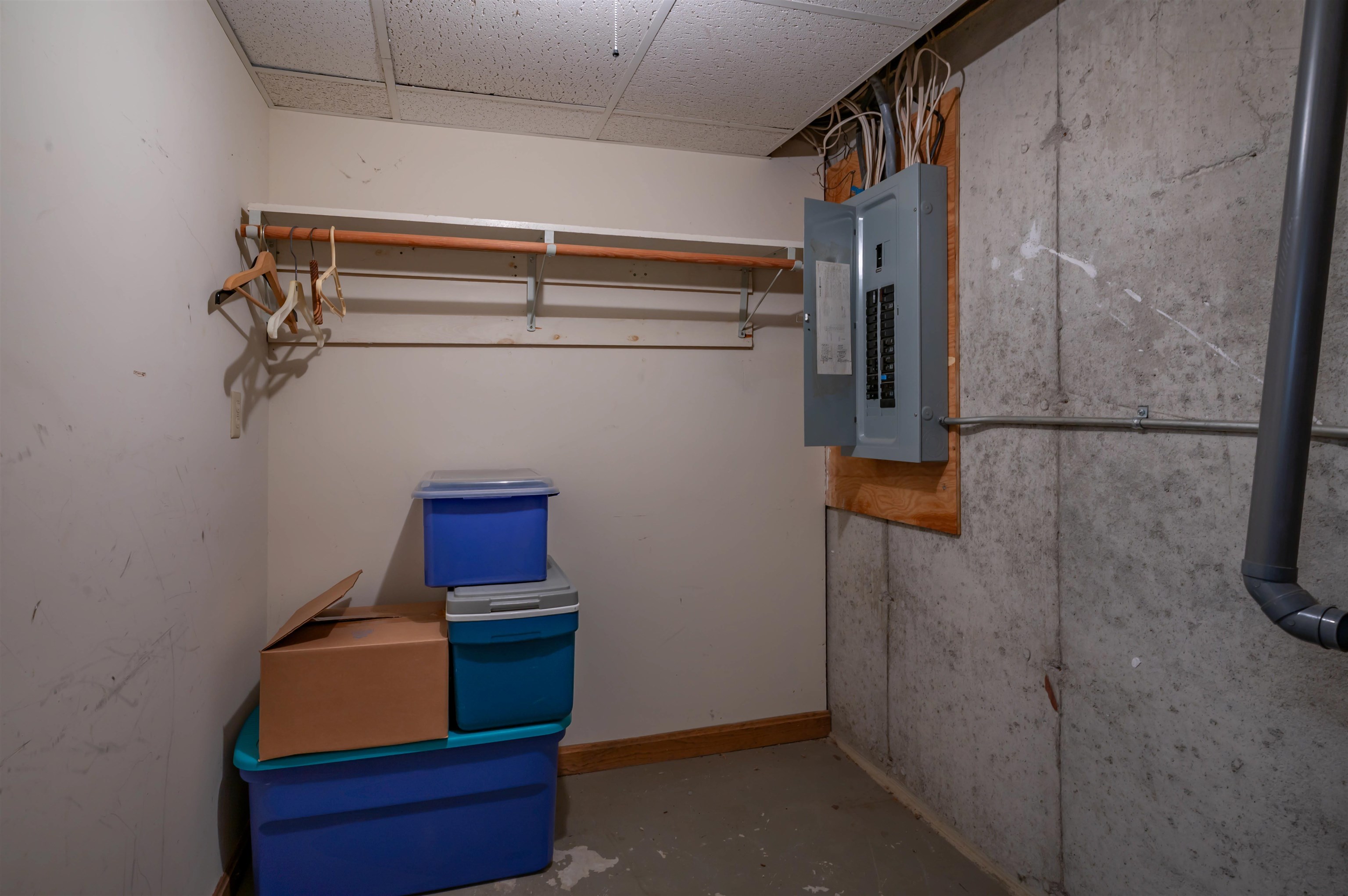 8 Veterans Road, Unit 8 Amherst, NH 03031 - Photo 33 of 46