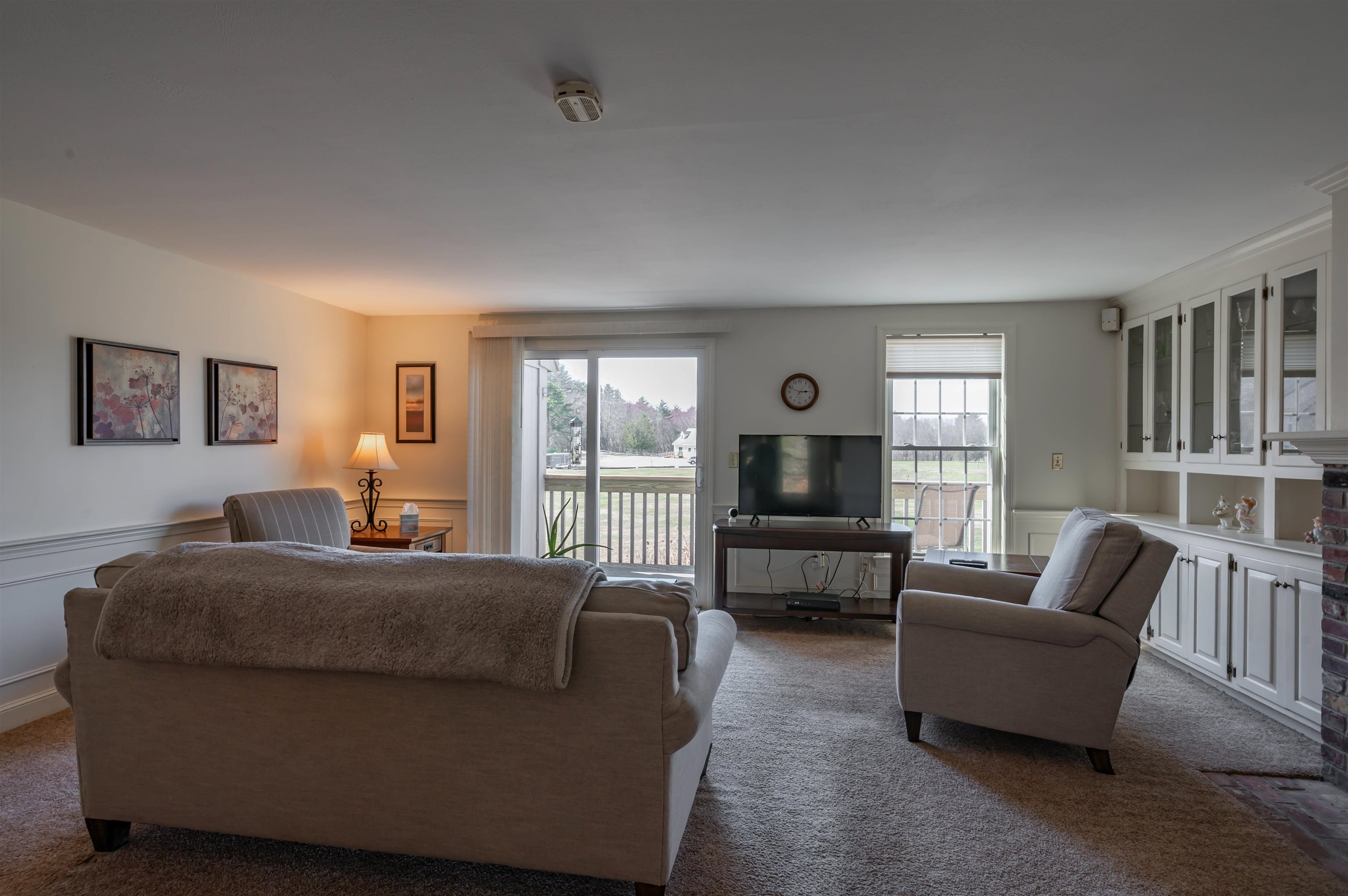 8 Veterans Road, Unit 8 Amherst, NH 03031 - Photo 8 of 46