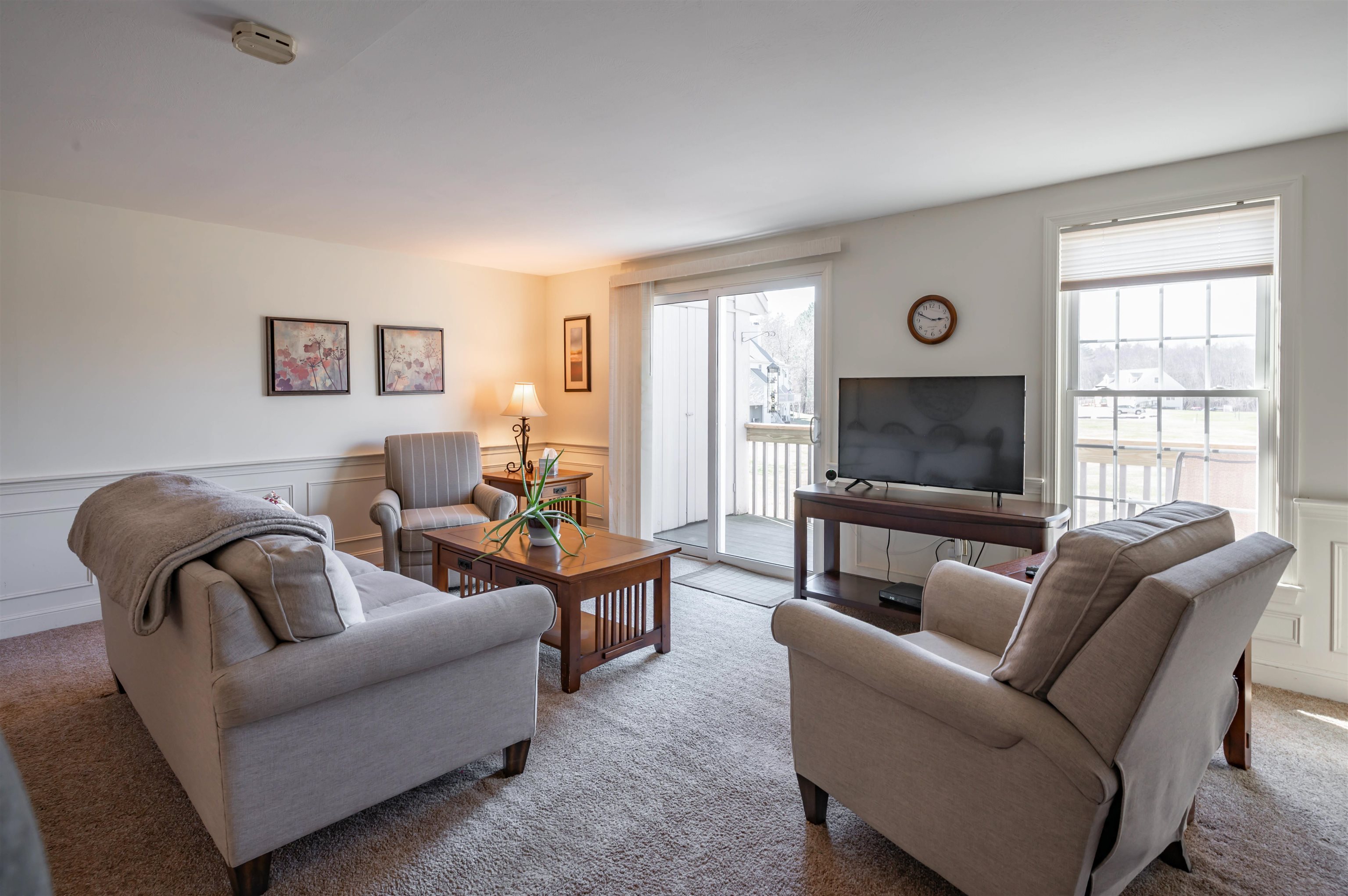 8 Veterans Road, Unit 8 Amherst, NH 03031 - Photo 9 of 46