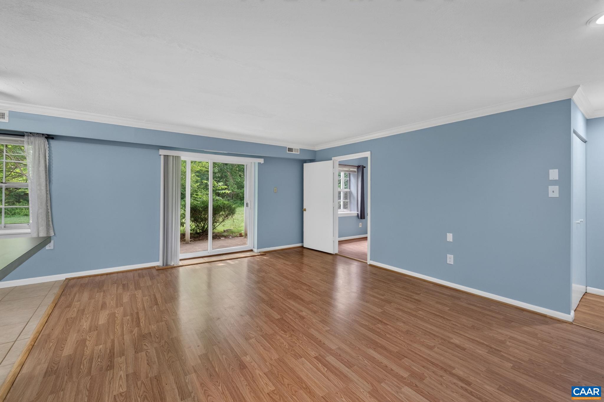 545 Burgoyne Road, Unit 2 Charlottesville, VA 22901 - Photo 5 of 25