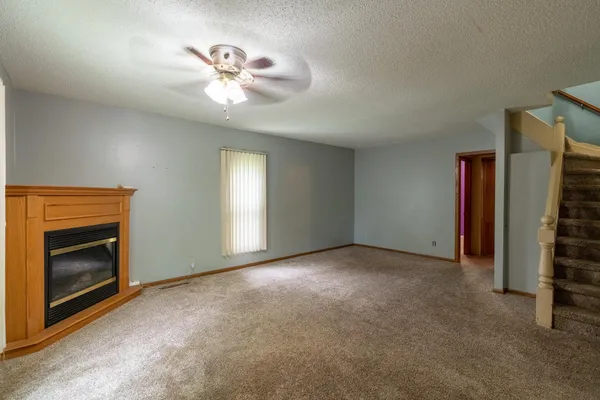 $85,000 | 421 South Moore Street, Blue Earth, MN 56013