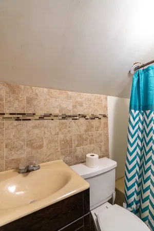 $85,000 | 421 South Moore Street, Blue Earth, MN 56013