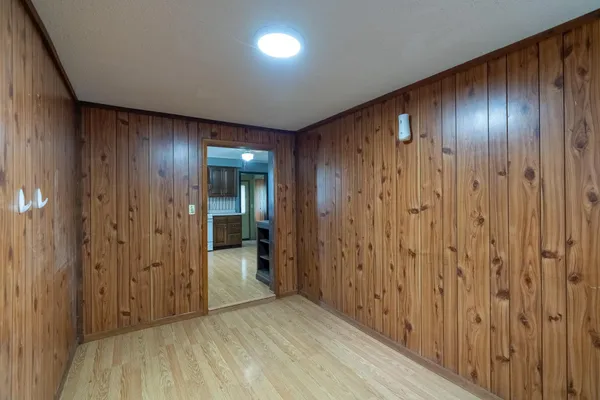 $85,000 | 421 South Moore Street, Blue Earth, MN 56013