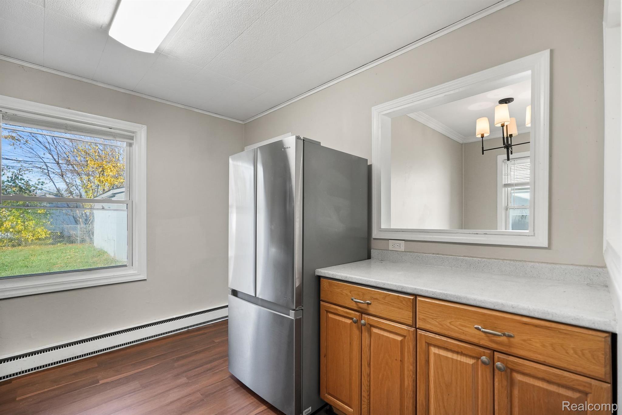 25865 Hayes Road Warren, MI 48089 - Photo 10 of 22