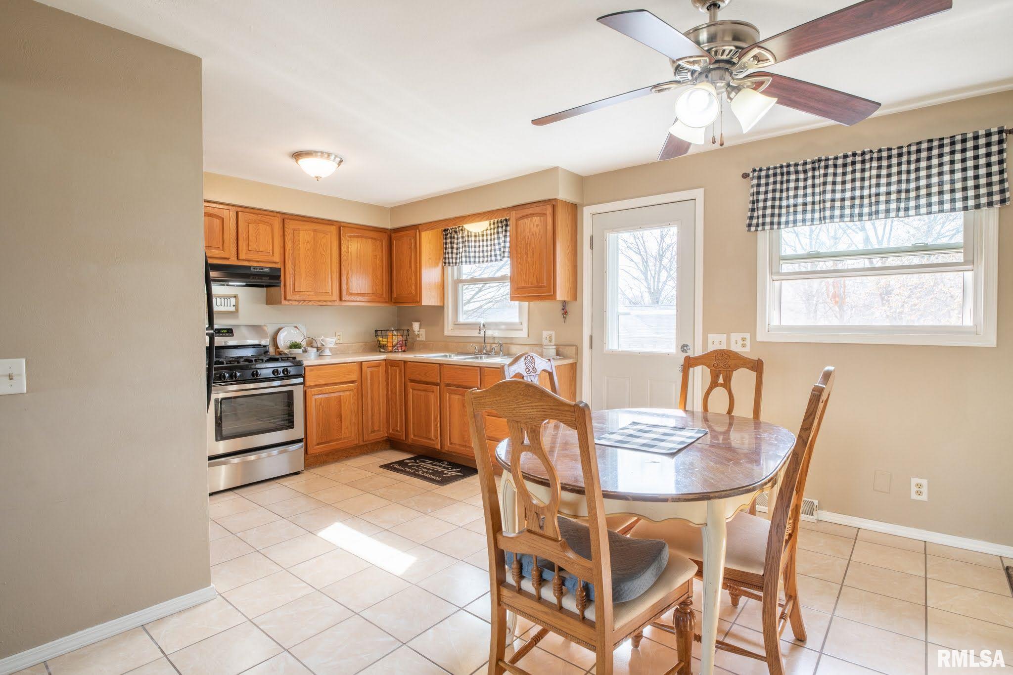 103 Quail Trail Washington, IL 61571 - Photo 24 of 48 Gallery Image 24