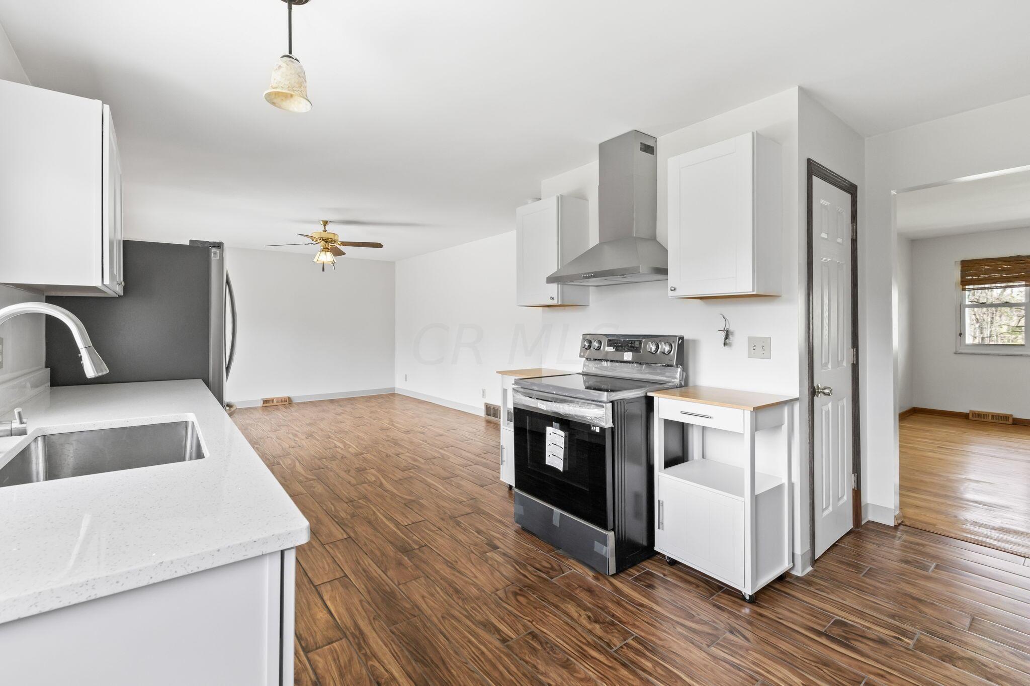 1247 Fishinger Road Columbus, OH 43221 - Photo 7 of 27 New kitchen