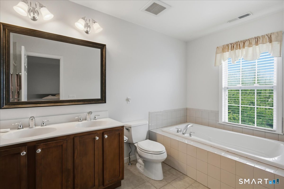 11 Mercy Street, Unit 11 Danbury, CT 06810 - Photo 21 of 30