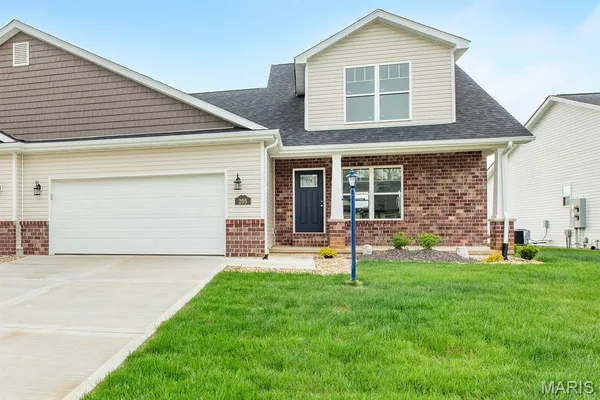 $359,900 | 205 Wrigley Field Drive, Bethalto, IL 62010