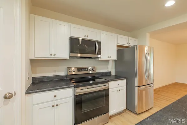 $359,900 | 205 Wrigley Field Drive, Bethalto, IL 62010
