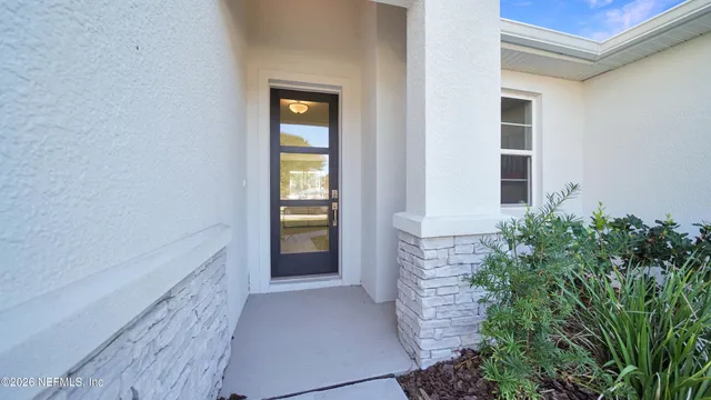 a view of an entryway of the house
