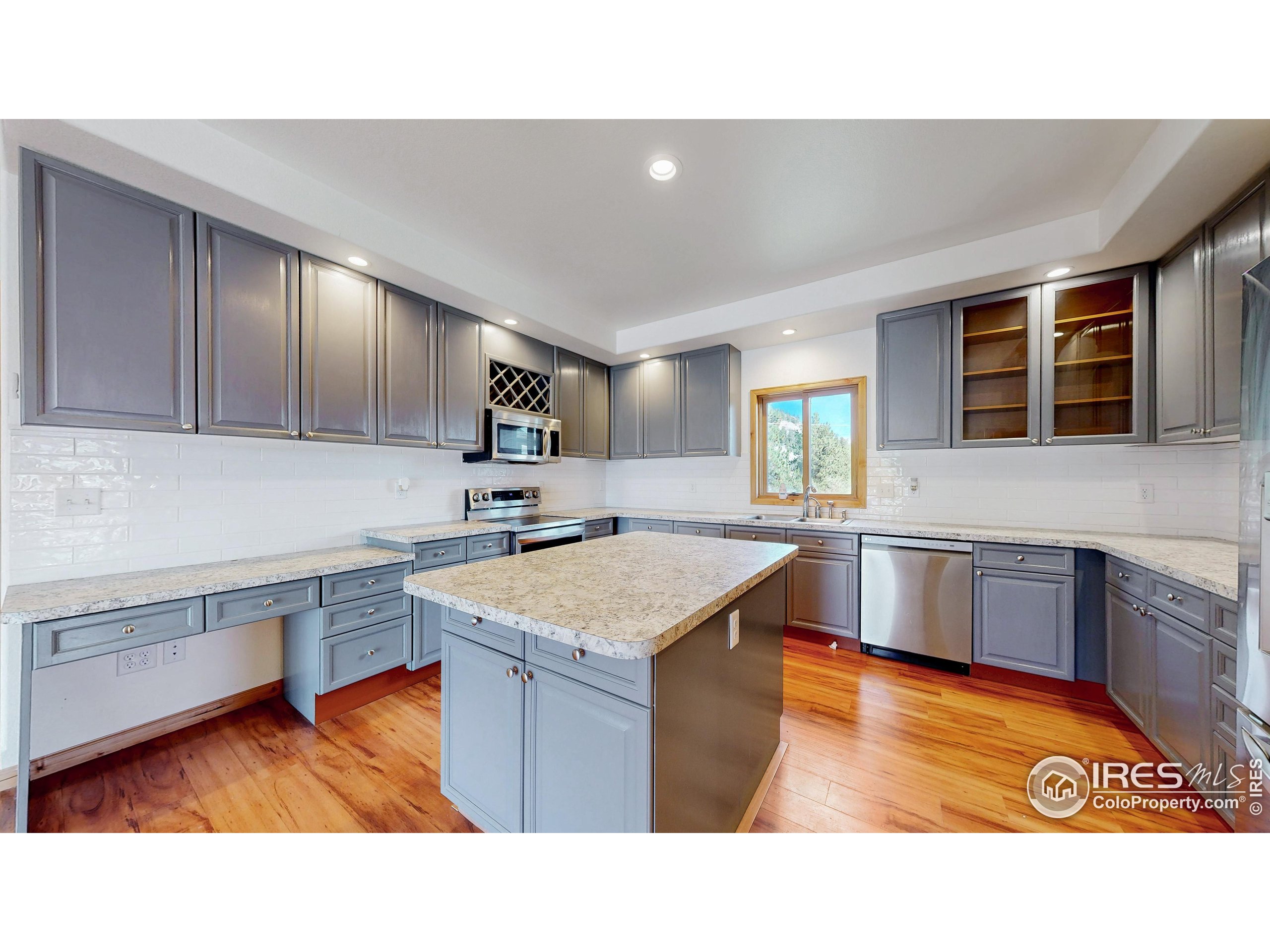 1701 Devils Gulch Road Estes Park, CO 80517 - Photo 11 of 48