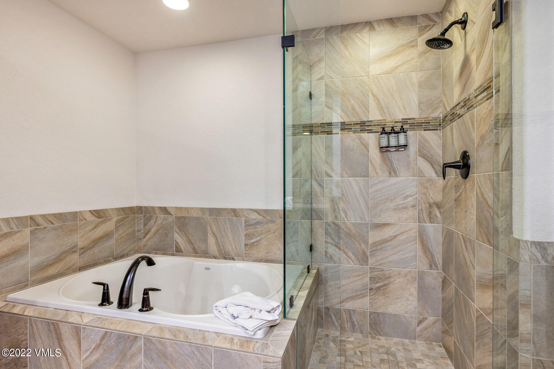 74 Cresta Road, Unit 208 Edwards, CO 81632 - Photo 19 of 34 140A8708_1
