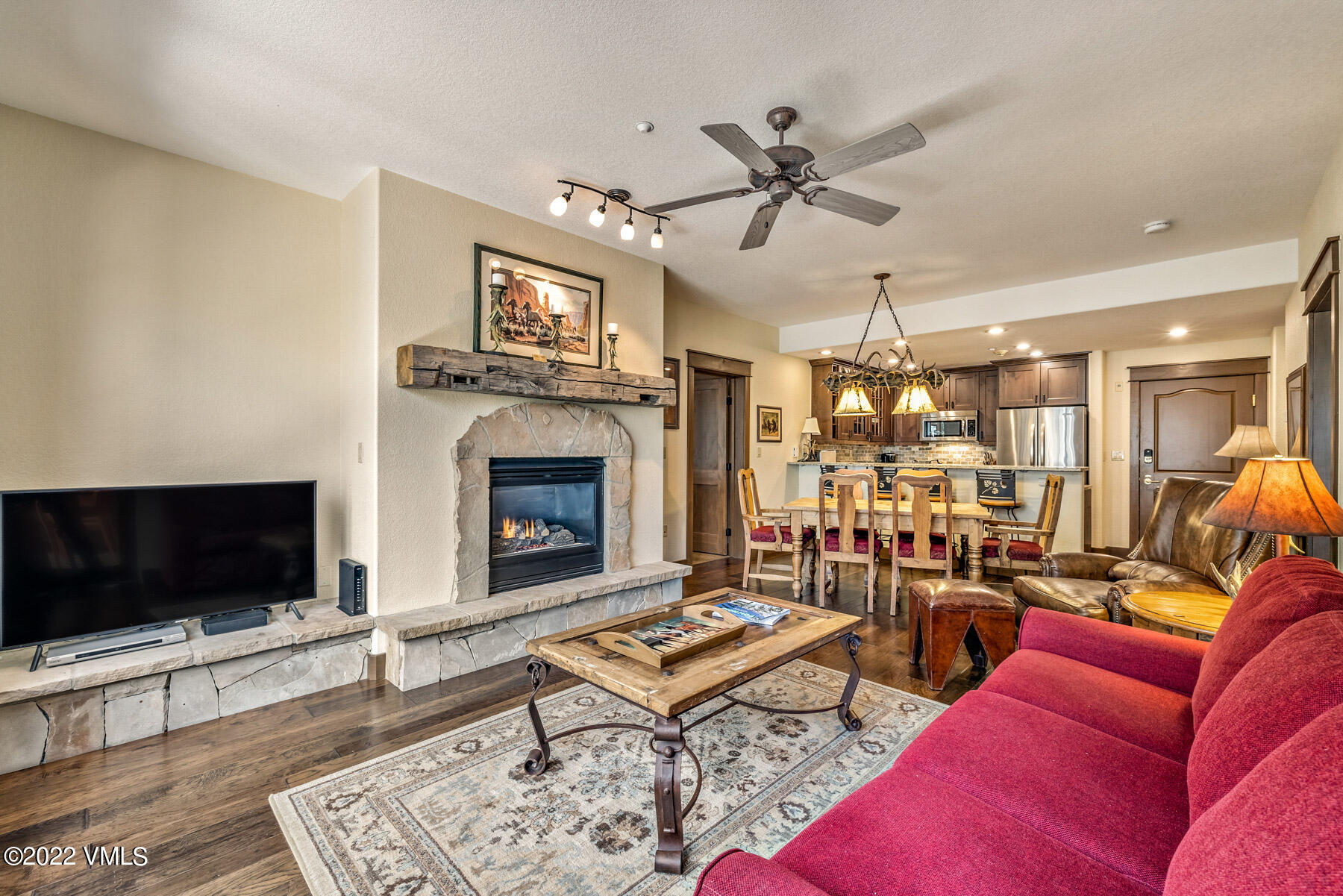 74 Cresta Road, Unit 208 Edwards, CO 81632 - Photo 3 of 34 140A8613_1