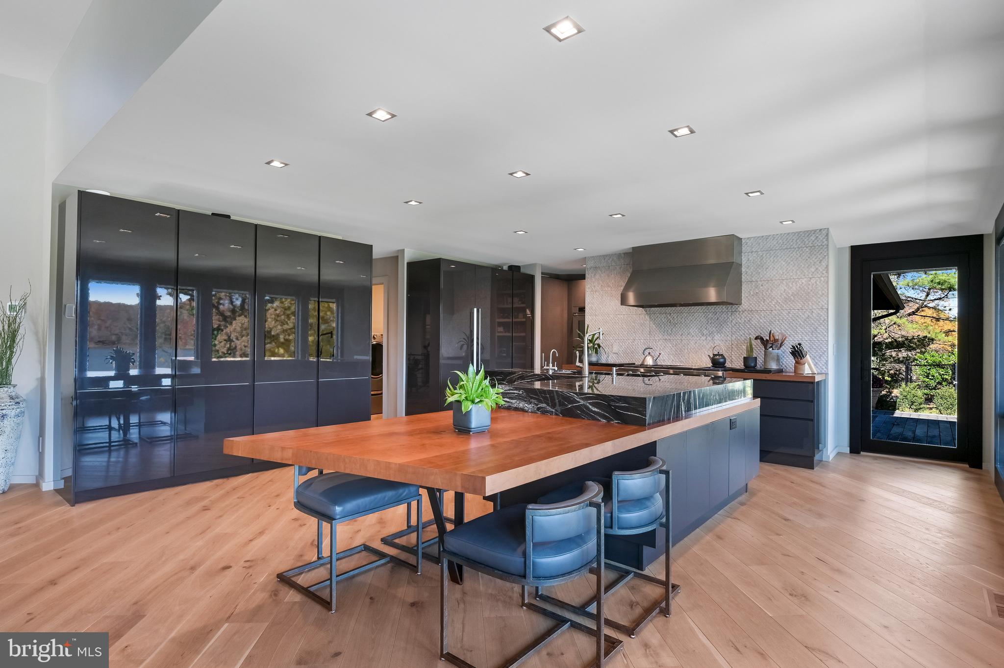 3333 Harness Creek Road Annapolis, MD 21403 - Photo 20 of 75 Incredible chef's kitchen