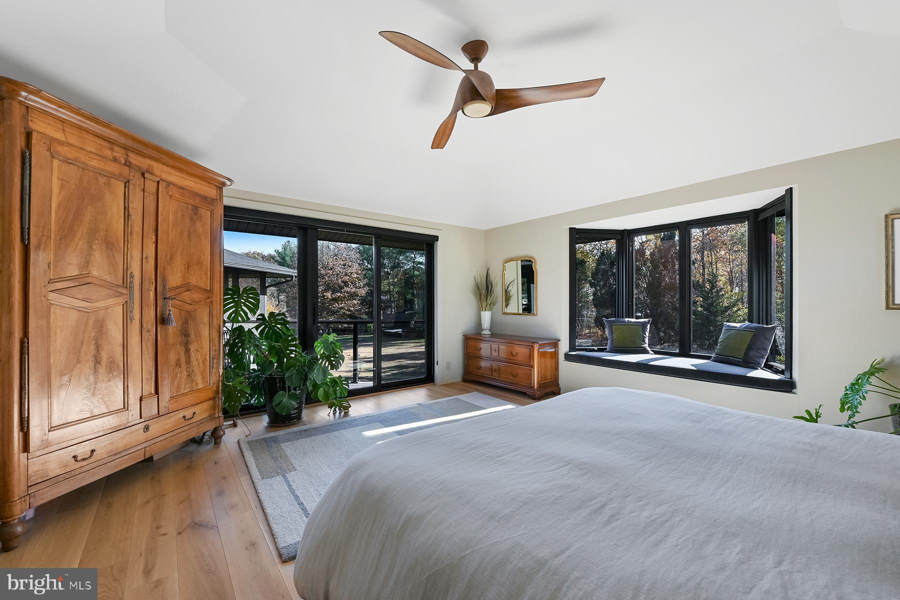 3333 Harness Creek Road Annapolis, MD 21403 - Photo 36 of 75 Primary bedroom on the main level has water views