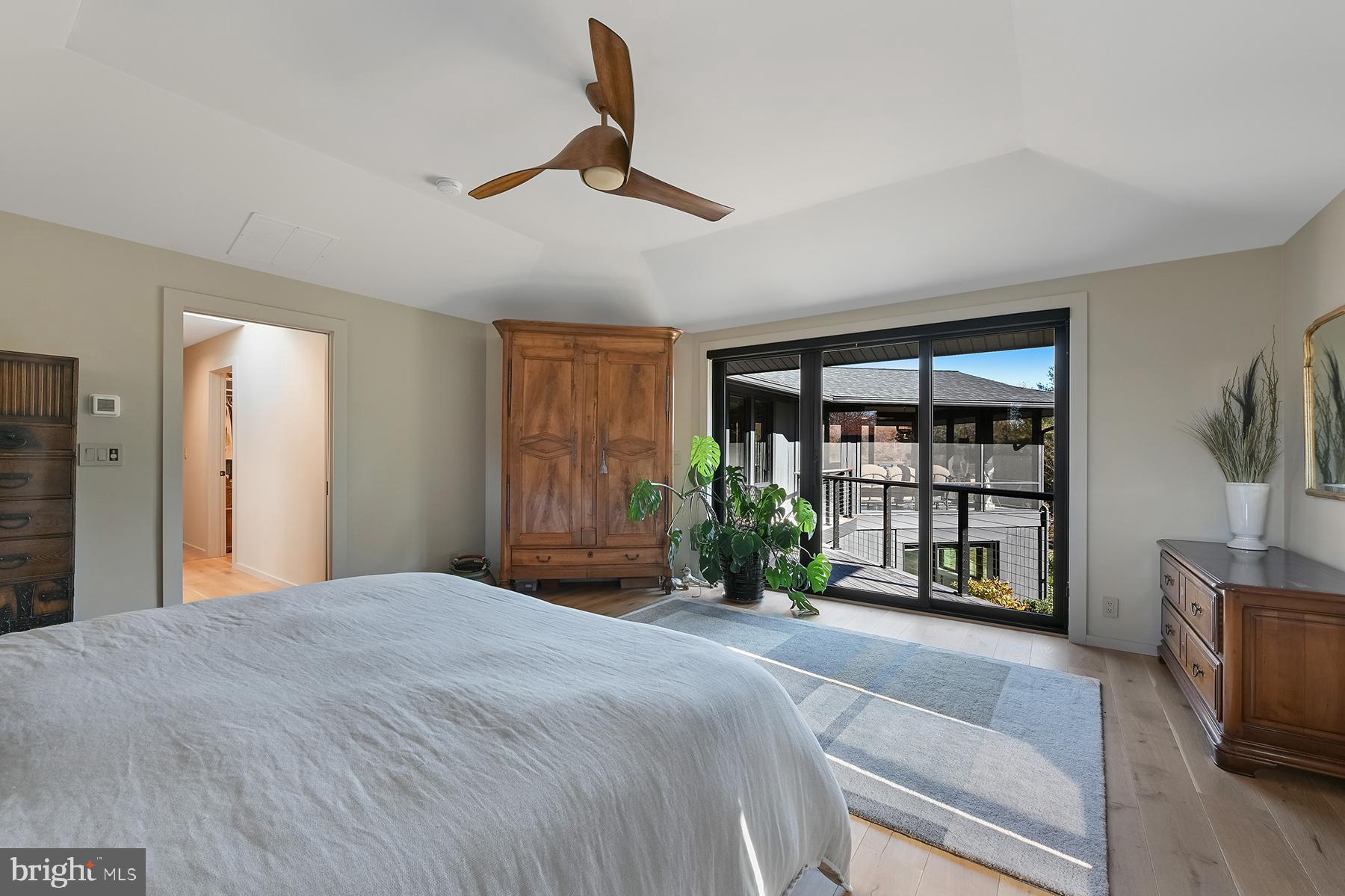 3333 Harness Creek Road Annapolis, MD 21403 - Photo 37 of 75 Step out to the deck