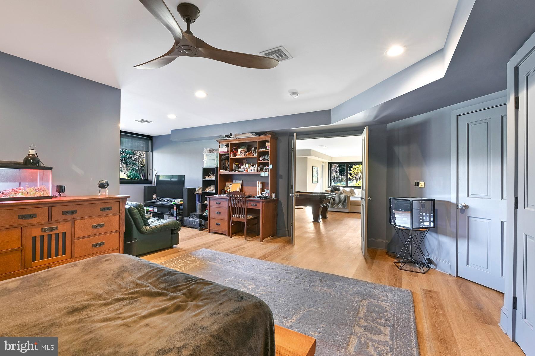 3333 Harness Creek Road Annapolis, MD 21403 - Photo 54 of 75 Desk or sitting area in the 4th bedroom