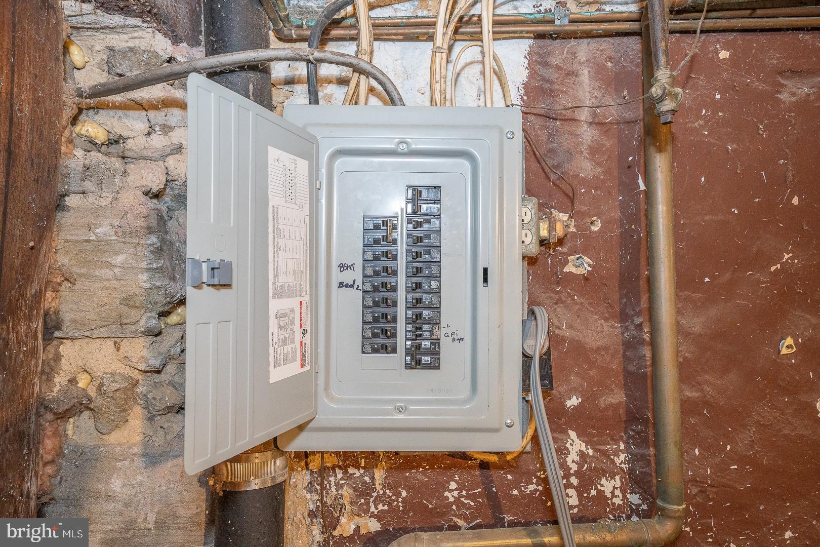 7017 Atlantic Avenue Upper Darby, PA 19082 - Photo 26 of 33