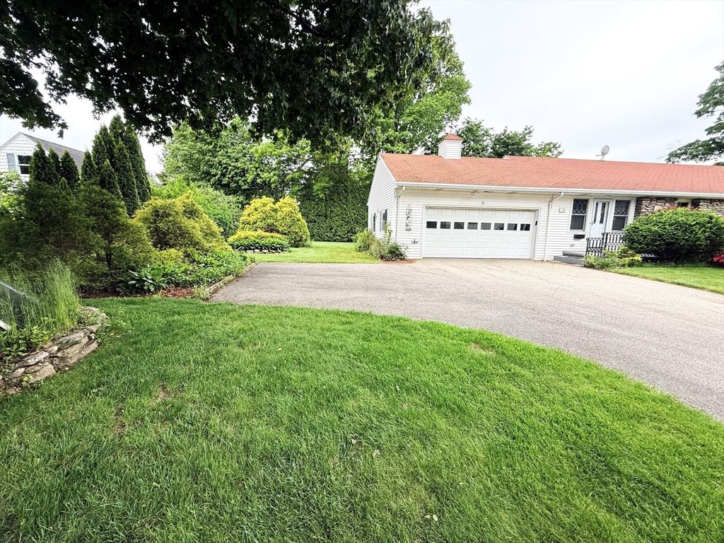 33 Slater Street Webster, MA 01570 - Photo 11 of 24