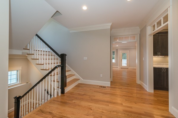32 Homestead Street Lexington, MA 02421 - Photo 15 of 30 Gallery Image 15