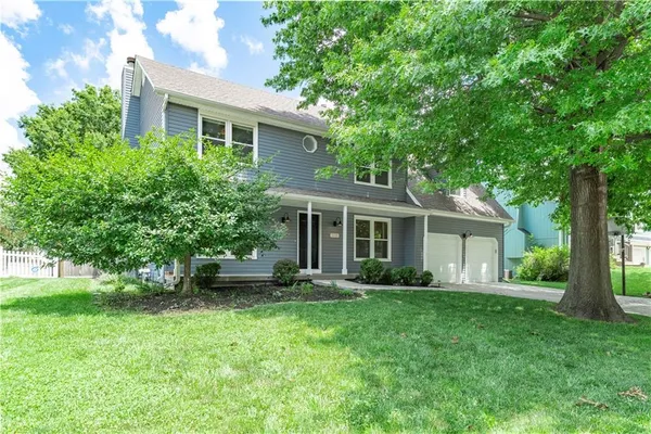 $435,000 | 15026 West 146th Street, Olathe, KS 66062