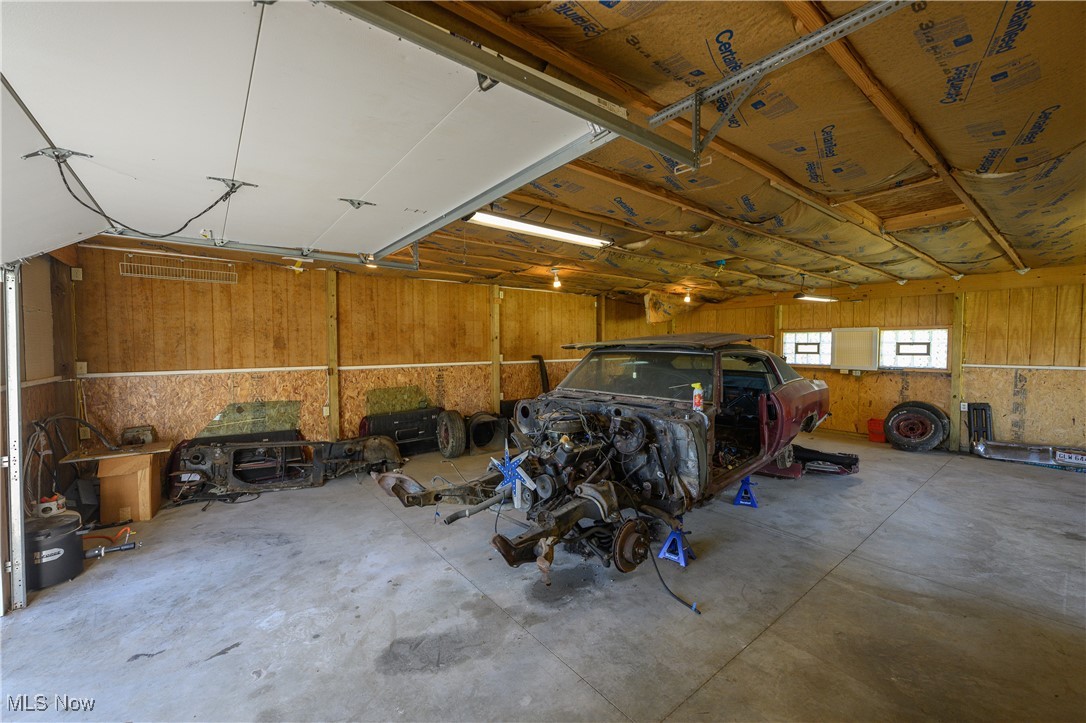 3015 Avalon Road Northwest Carrollton, OH 44615 - Photo 11 of 35 View of garage