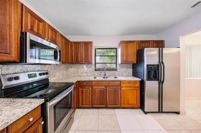 $470,000 | 18900 Northwest 19th Avenue, Miami Gardens, FL 33056