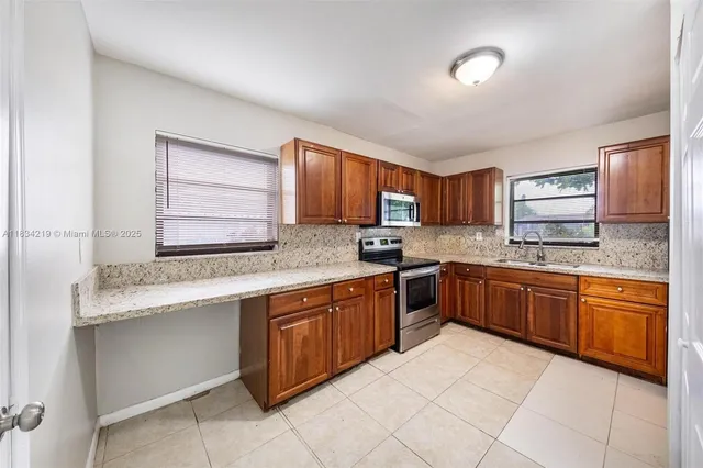 $470,000 | 18900 Northwest 19th Avenue, Miami Gardens, FL 33056