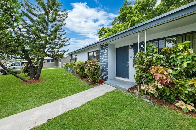 $470,000 | 18900 Northwest 19th Avenue, Miami Gardens, FL 33056