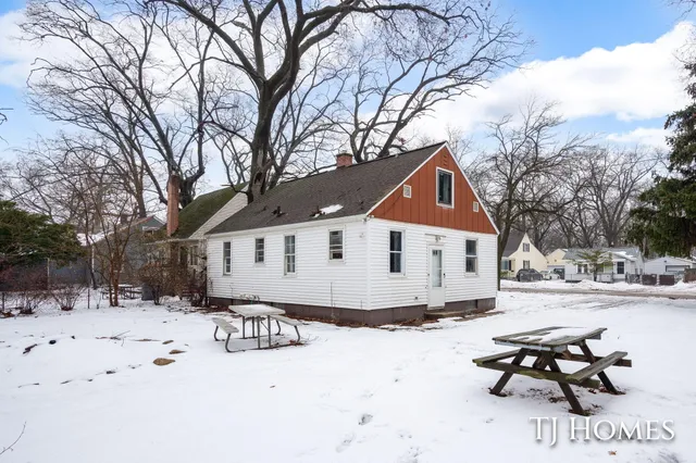 $124,900 | 3109 Temple Street, Muskegon, MI 49444