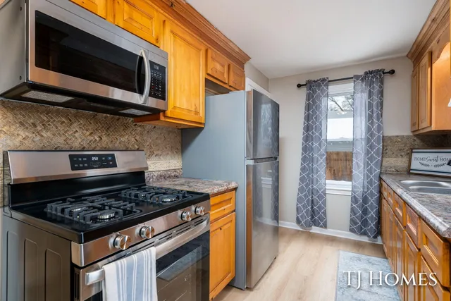 $124,900 | 3109 Temple Street, Muskegon, MI 49444