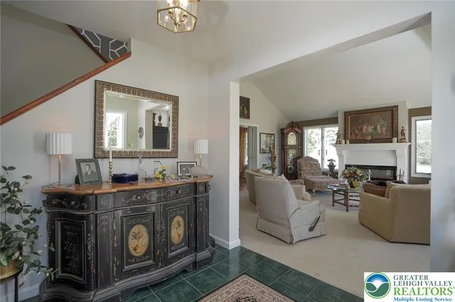 $569,921 | 1319 Shady Lane, Tamaqua, PA 18252