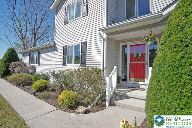 $569,921 | 1319 Shady Lane, Tamaqua, PA 18252