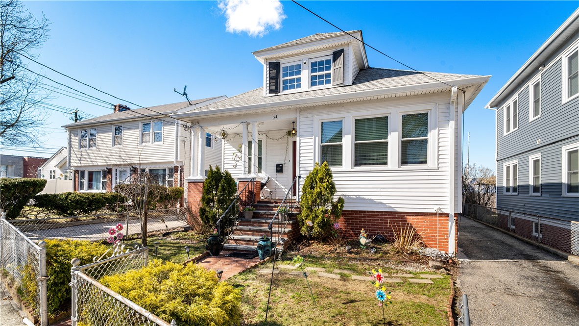 27 Shafter Street Providence, RI 02909 - Photo 2 of 39