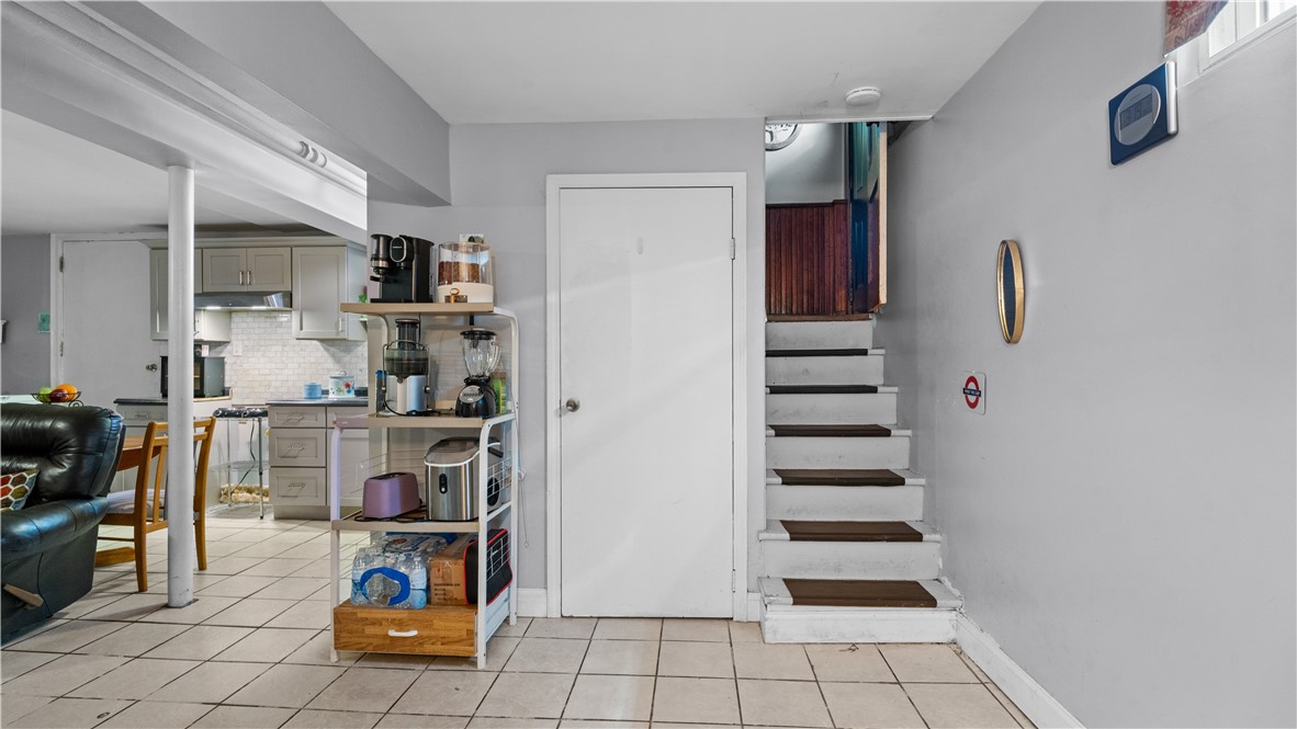 27 Shafter Street Providence, RI 02909 - Photo 22 of 39